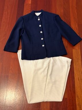 Studio I Navy and Cream Pantsuit